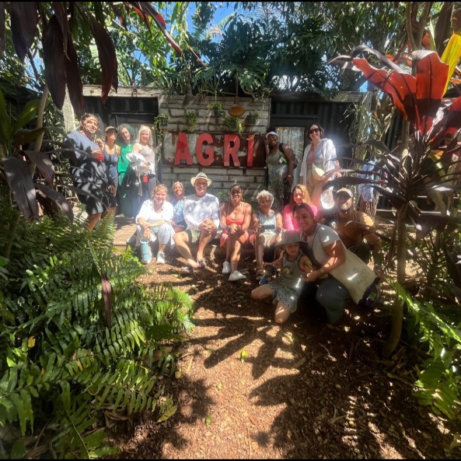 Group photo during The Great Redlands Escape farm tour.